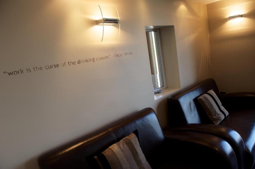 Hotel Clough Manor Denshaw Esterno foto